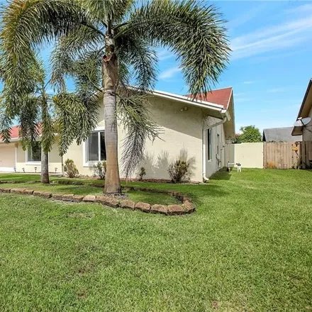 Image 2 - 7311 Northwest 46th Street, Lauderhill, FL 33319, USA - House for sale