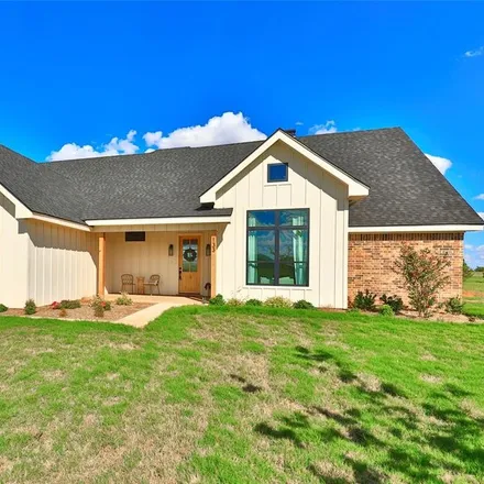 Buy this 4 bed house on 127 Pine Street in Sweetwater, TX 79556