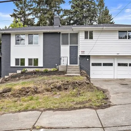 Buy this 3 bed house on 9434 Southeast 248th Street in Kent, WA 98030