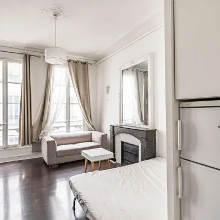Image 2 - 25 Rue Tronchet, 75008 Paris, France - Apartment for rent