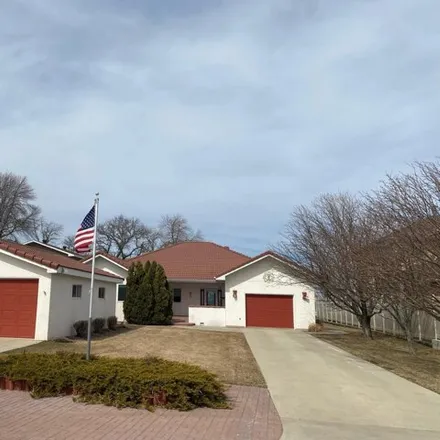 Image 2 - South Lake Drive, Watertown, SD, USA - House for sale