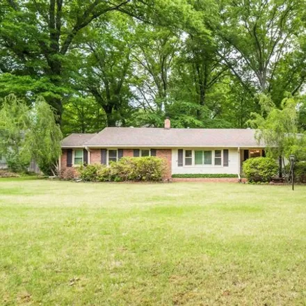 Buy this 3 bed house on 4898 Cole Road in Memphis, TN 38117
