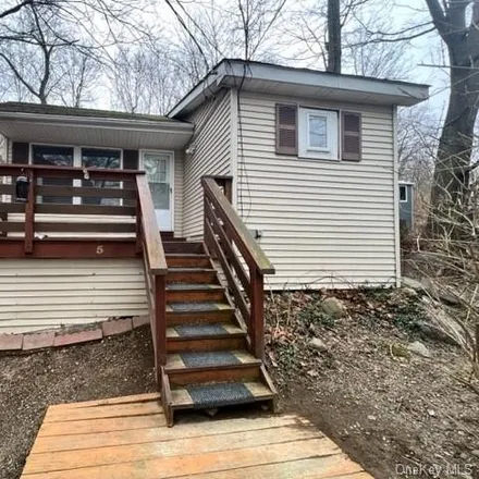 Rent this 1 bed house on 54 Sterling Road in Village of Greenwood Lake, Warwick