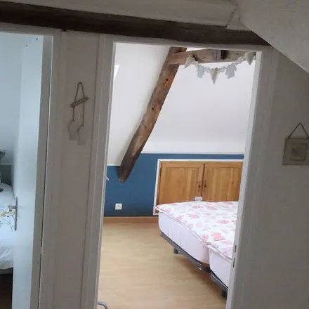 Rent this 3 bed apartment on Plougasnou in Rue de la Libération, 29630 Plougasnou