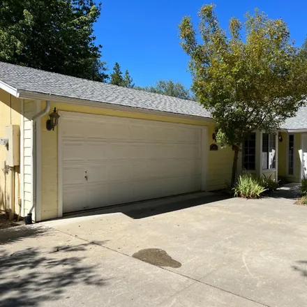 Buy this 3 bed house on 50613 Granite Butte Way in Oakhurst, CA 93644