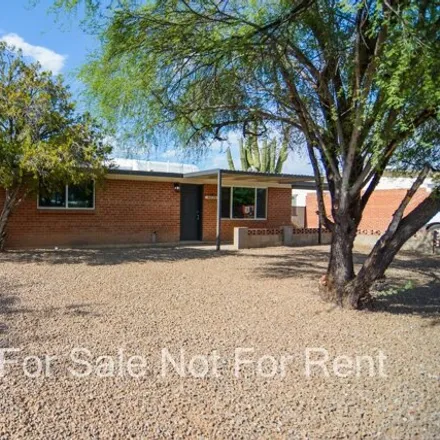 Image 2 - 4939 E 24th St, Tucson, Arizona, 85711 - House for sale