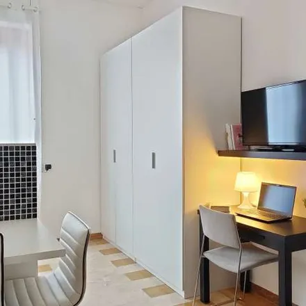 Image 3 - Via Filippo Severoli, 20147 Milan MI, Italy - Apartment for rent