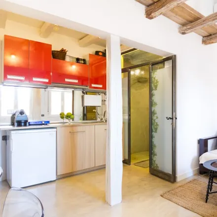 Rent this studio apartment on Madrid in Calle del Ave María, 38