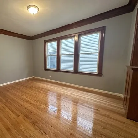 Image 7 - 8153 S Coles Ave Apt 1, Chicago, Illinois, 60617 - House for rent