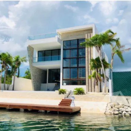 Buy this 5 bed house on Starbucks in Avenida Puerto Cancún, 77059 Cancún