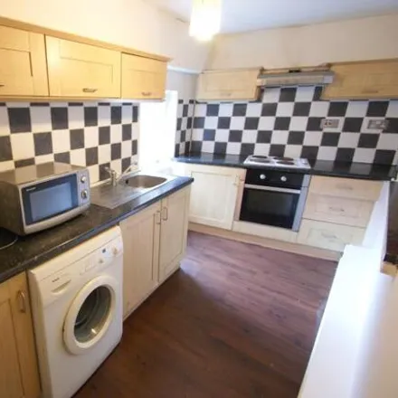 Rent this 3 bed apartment on M.G. Foods in 22-24 Woodsley Road, Leeds