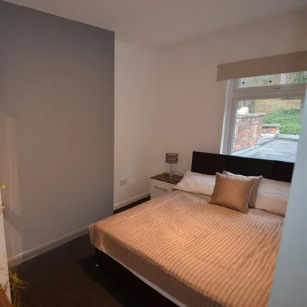 Rent this 5 bed apartment on Belle Beauty in Worcester Road, Malvern