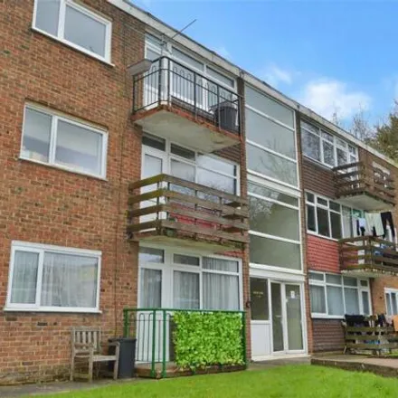 Buy this 2 bed apartment on Scotney House in 7 - 12 Cypress Road, Wainscott