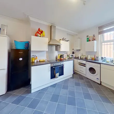 Rent this 4 bed house on 2 Woodhouse Street in Leeds, LS6 2JN