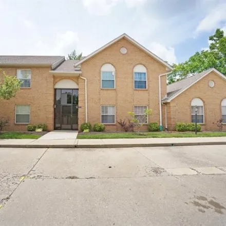 Buy this 2 bed condo on 3367 Palmhill Lane in Monfort Heights, Green Township