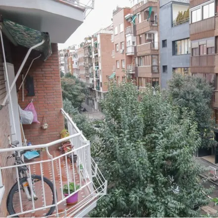 Image 8 - Calle de Luis Cabrera, 25, 28002 Madrid, Spain - Apartment for rent