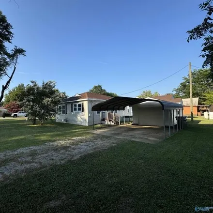 Image 4 - 720 North St, Moulton, Alabama, 35650 - House for sale