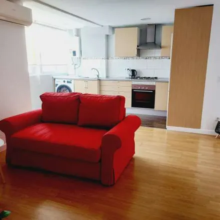 Rent this 2 bed apartment on Col·legi Trafalgar in Carrer de Rodrigo de Pertegàs, 46023 Valencia