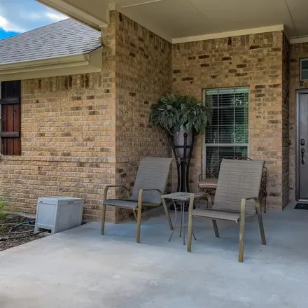 Image 4 - 5829 Nathaniel Drive, Fort Worth, TX 76135, USA - House for sale