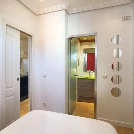 Image 4 - Calle del Amparo, 90, 28012 Madrid, Spain - Apartment for rent
