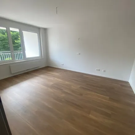 Rent this 2 bed apartment on Resskamp 58 in 22549 Hamburg, Germany