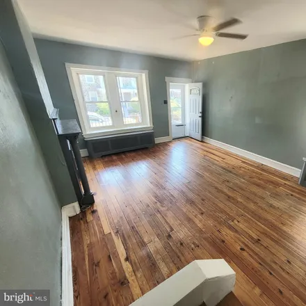 Image 6 - 326 Kingsley Street, Philadelphia, PA 19128, USA - Townhouse for sale