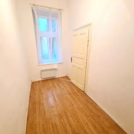 Image 2 - Budapest, Aradi utca 35, 1062, Hungary - Apartment for rent