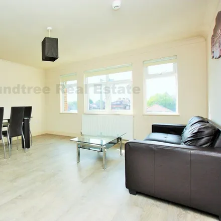 Rent this 2 bed apartment on Bell Lane in London, NW4 2DT