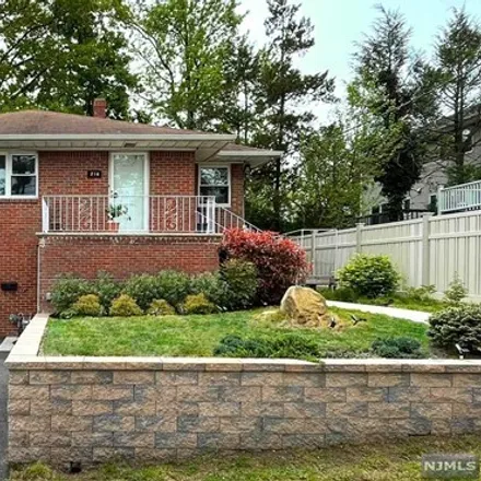 Buy this 5 bed house on 216 Riverdale Drive in Fort Lee, NJ 07024