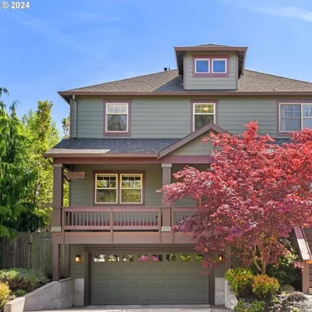 Buy this 6 bed house on 7010 North Fiske Avenue in Portland, OR 97203