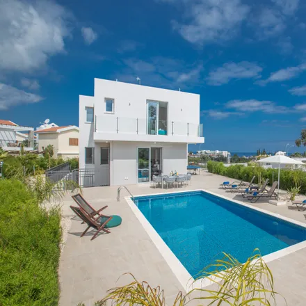 Rent this 5 bed house on E306 in 5297 Protaras, Cyprus