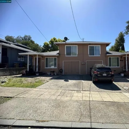 Buy this 2 bed house on 1458 Brown Street in Martinez, CA 94553