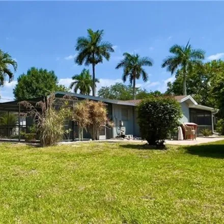 Image 6 - 1781 Llewellyn Drive, Fort Myers, FL 33901, USA - House for sale