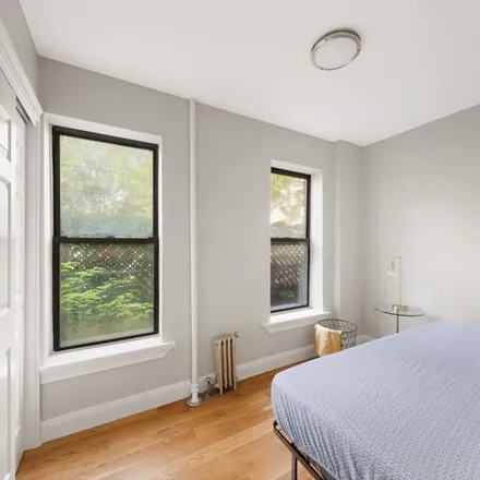 Image 2 - 227 Kingsland Ave Apt 3, Brooklyn, New York, 11222 - Apartment for rent