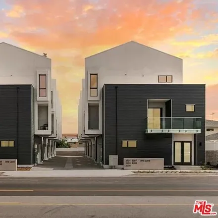 Buy this 3 bed house on Aria Lane in Los Angeles, CA 90034