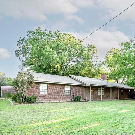 Buy this 3 bed house on 306 West Cottonwood Street in Nocona, TX 76255