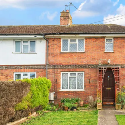 Buy this 2 bed house on 52 Callington Road in Reading, RG2 7QR