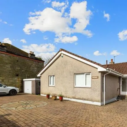 Buy this 3 bed house on Kingston Road in Neilston, G78 3JA