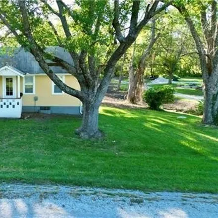 Image 2 - Benton Street, Amsterdam, Bates County, MO 64723, USA - House for sale