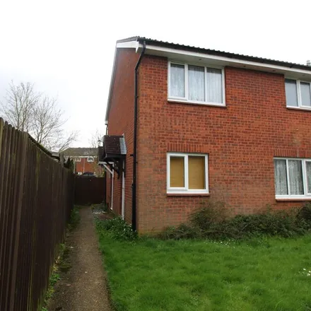 Rent this 1 bed house on Weybridge Close in Chatham, ME5 8RW