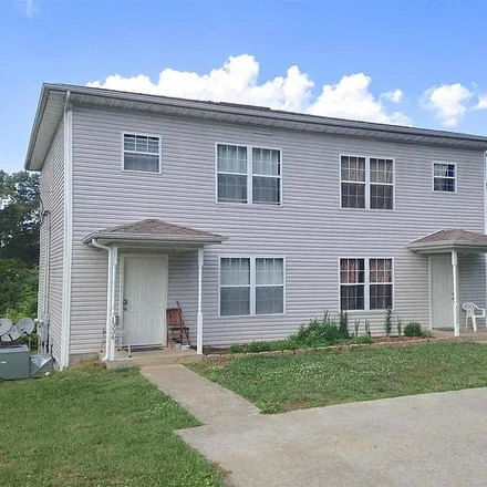 Rent this 3 bed house on 1334 Taft St