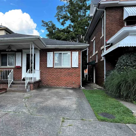 Buy this 3 bed house on 1124 9th Street in Huntington, WV 25701