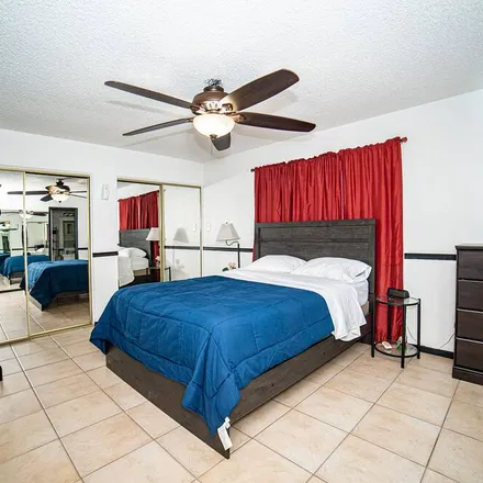 Rent this 5 bed house on Yuma