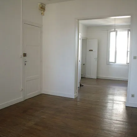 Rent this 2 bed apartment on 73 Rue Ronsard in 37100 Tours, France