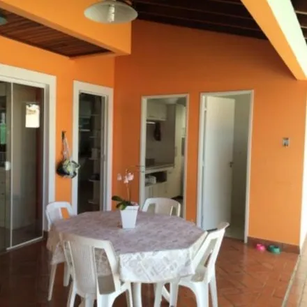 Buy this 3 bed house on Rua Doutor Celico in Oriente, Itajubá - MG