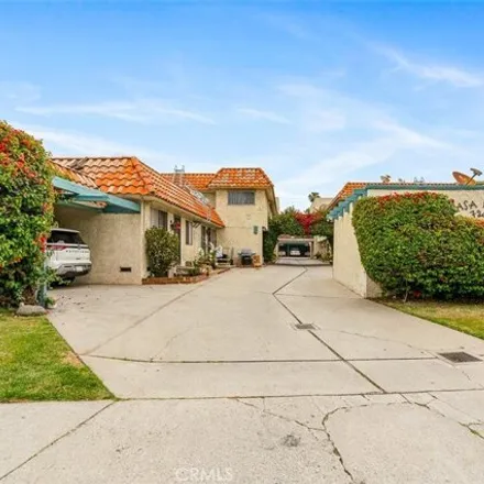 Buy this 29 bed house on 781 West Duarte Road in Monrovia, CA 91016