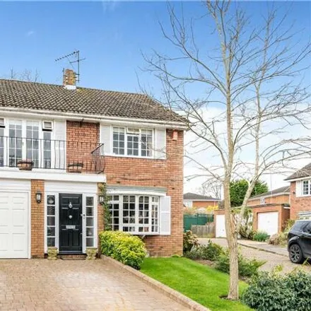 Image 1 - Temple Mead Close, London, HA7 3RG, United Kingdom - House for sale