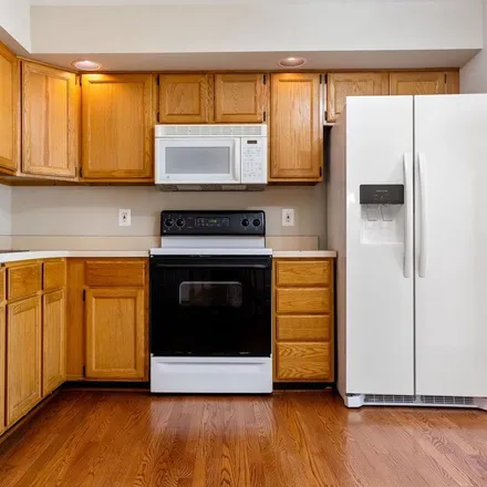 Rent this 3 bed apartment on 6599 Insignia Court in Centreville, VA 20121