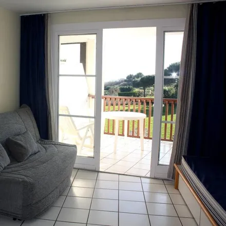 Rent this 1 bed apartment on 56640 Arzon