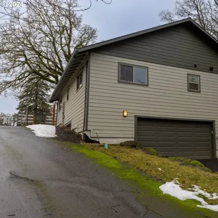 Buy this 2 bed house on 3 Lewis Circle in Hood River County, OR 97014